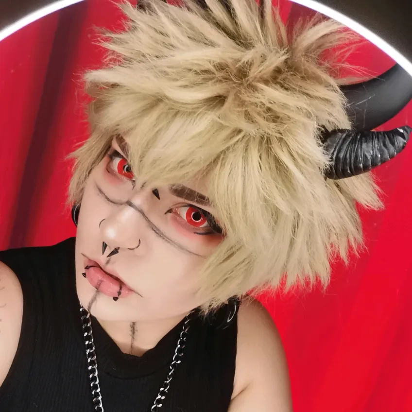 𝕸𝖆𝖝🐺 bored_kimiko.cos